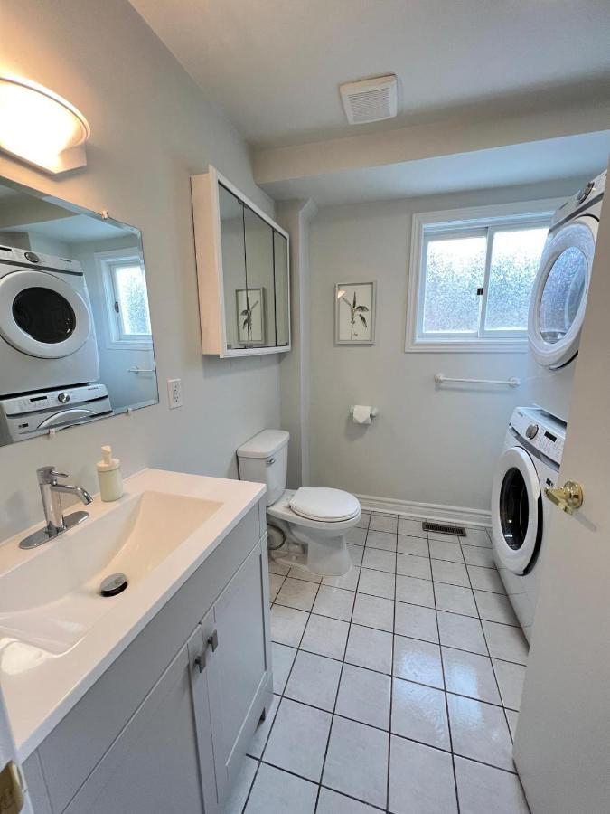 Letitia Heights !B Spacious And Quiet Private Bedroom With Shared Bathroom Barrie Exterior foto